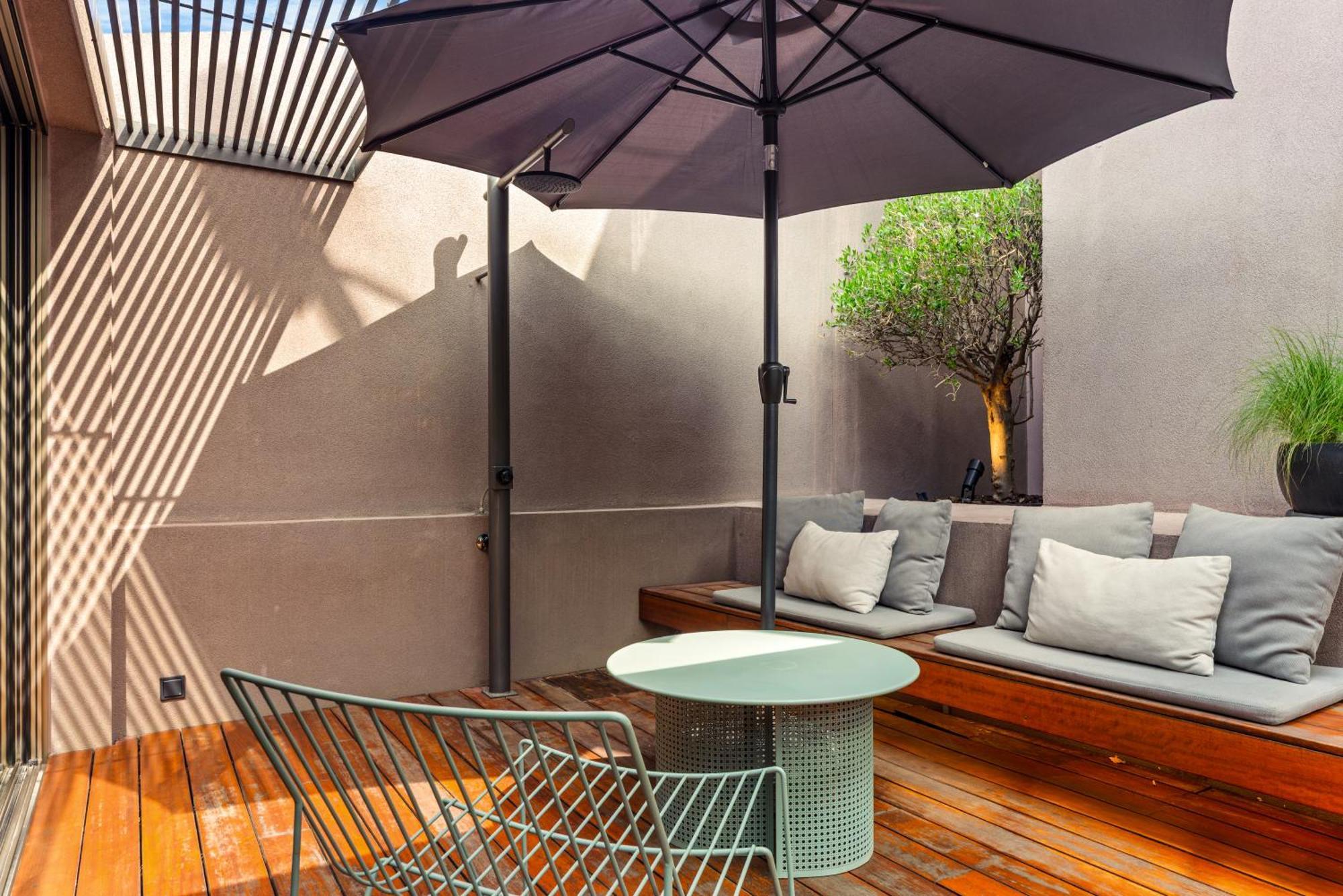 Nikiou Suites Luxury Residence Athens Exterior photo